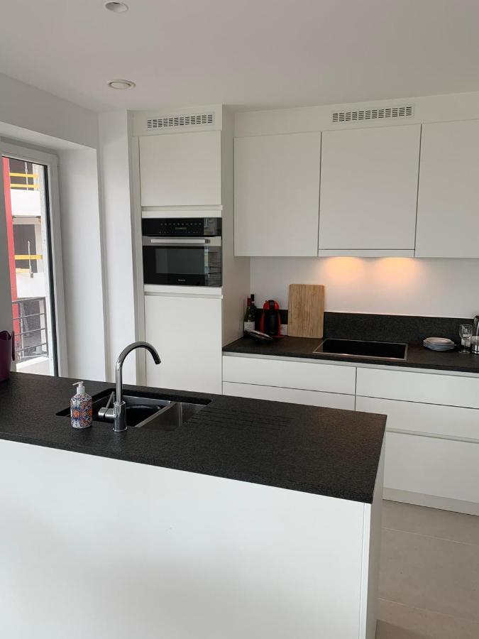 Lichtrijk 2-Slaapkamerappartement Met Zeezicht En Gratis Parking Oostende Ngoại thất bức ảnh